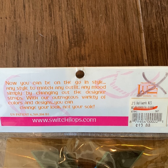 BRAND NEW in package “The Elizabeth” Switch Flops light blue w/gold shells. - Picture 4 of 5